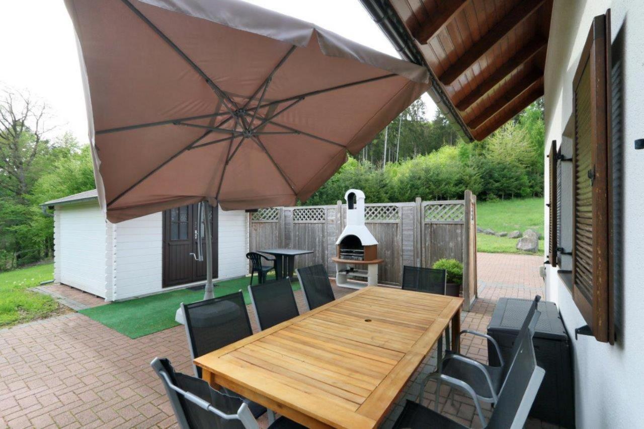 Seepark Kirchheim Ferienhaus Bei Anne Mit Sauna Exterior photo